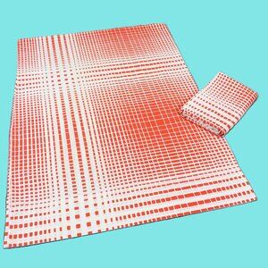 Vintage Red White Optical Illusion Mosaic Geometric Grid Pillowcase Set: Retro